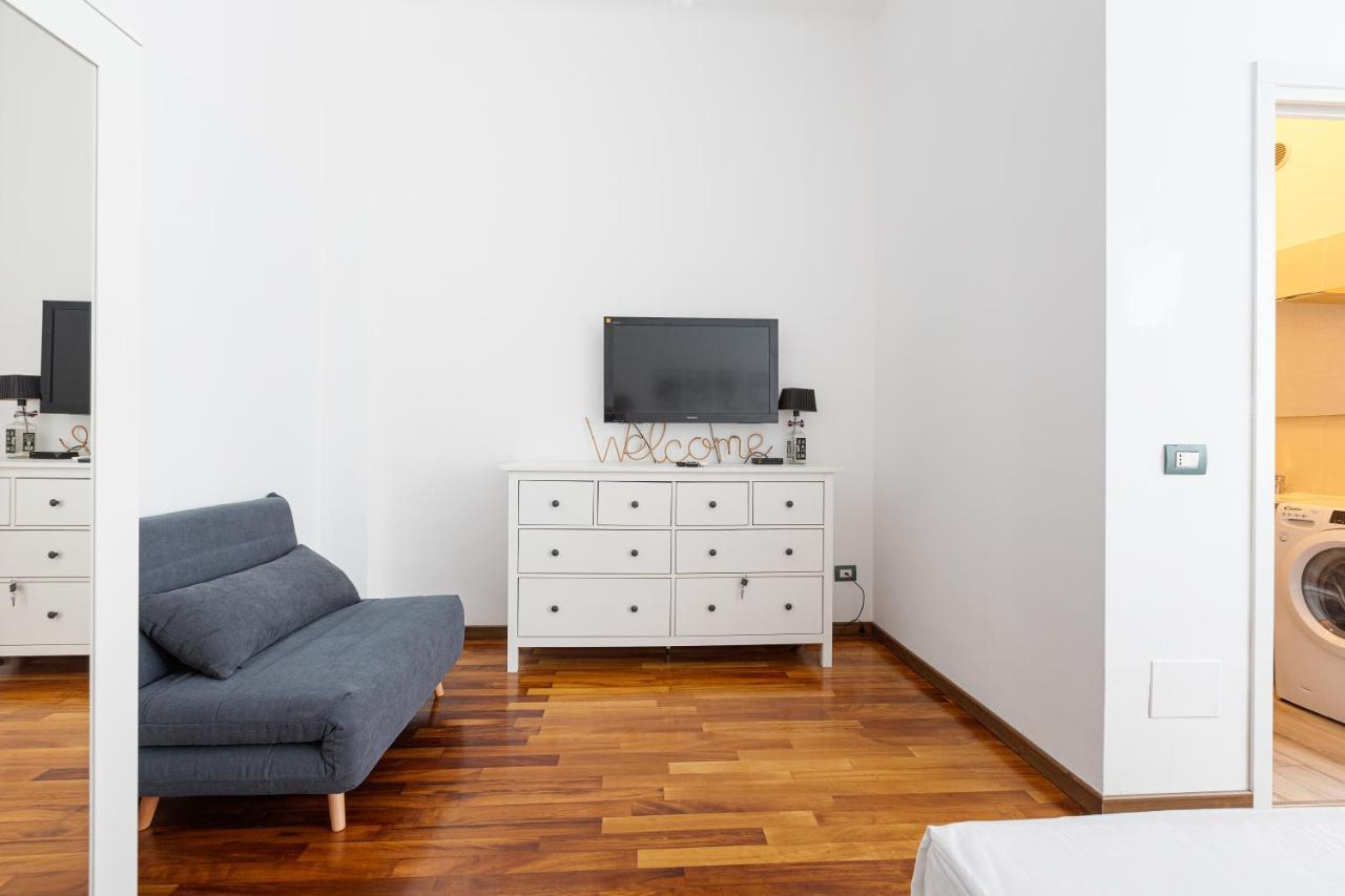 Guesthost - Cosy Apt Close To Piazza Insubria Milaan Buitenkant foto